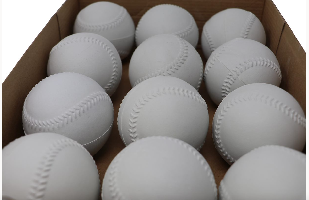 A- 122 baseball balls for throwing machine, size 9'', White, 12 pieces